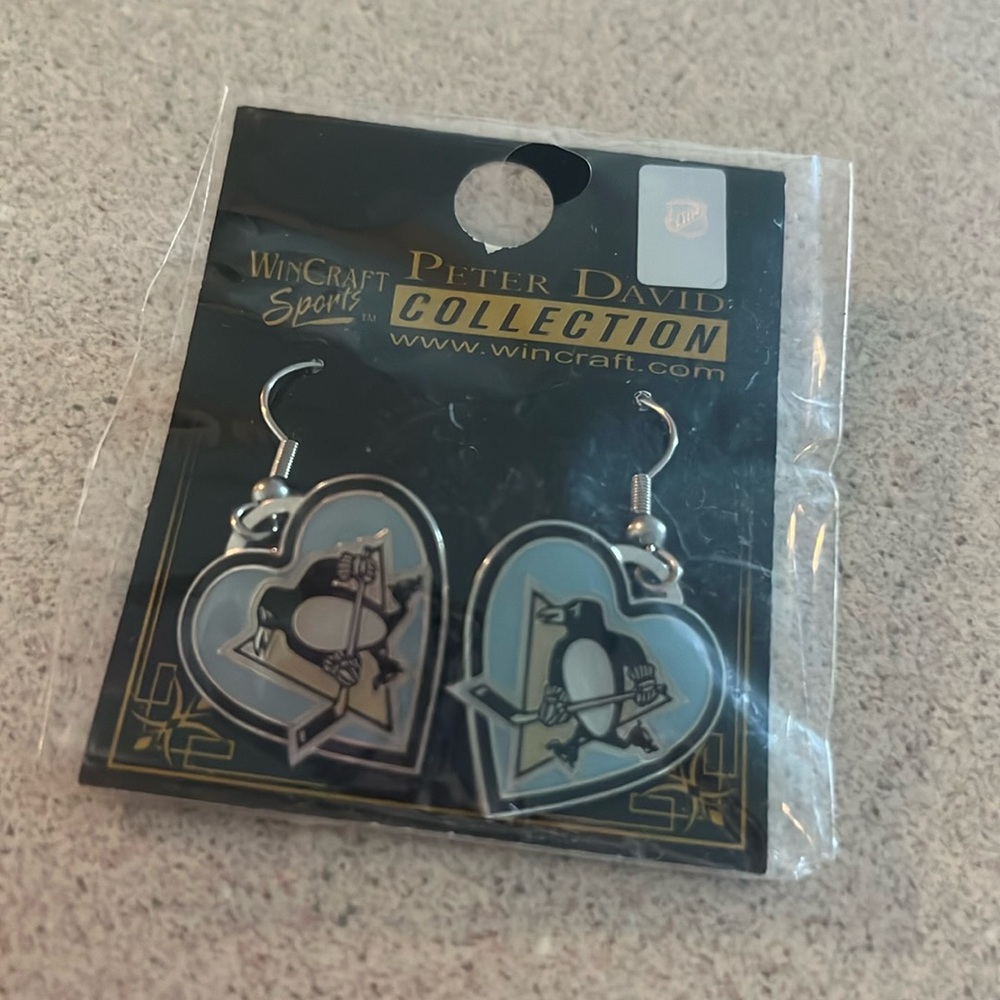 Pittsburgh Penguins Heart Earrings